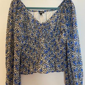 Blue floral flow shirt